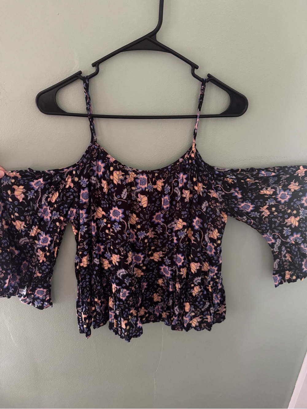 Dainty Hooligan Navy Floral Cold-Shoulder Crop Top with Peach Accents